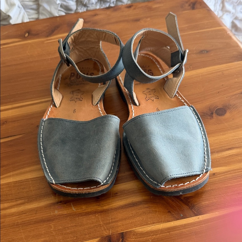 Pons Blue Gray Leather Sandals Size 6